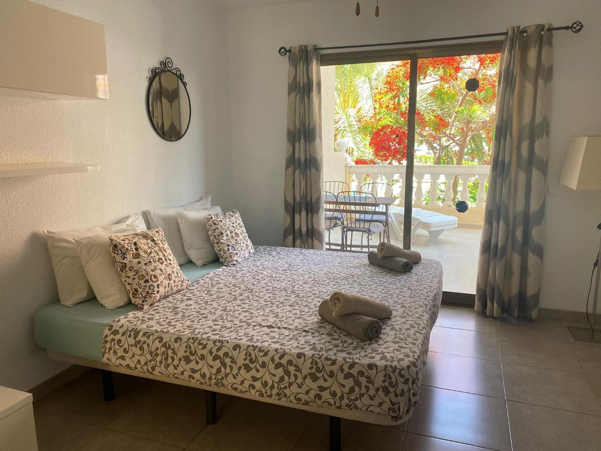 Castle Harbour Samuel'S Studio Flat By Lovetenerife Los Cristianos  Exterior photo